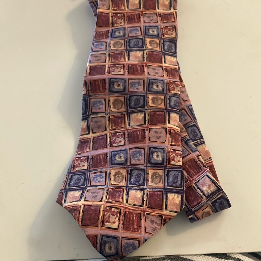 FINAL MARKDOWN Men’s structure tie
